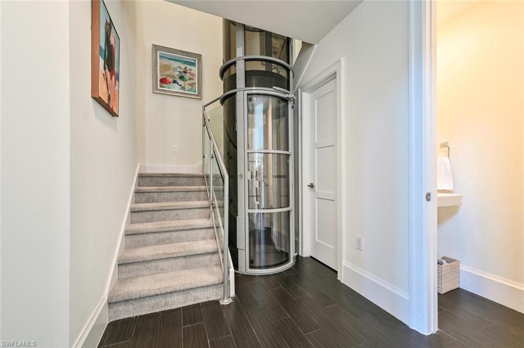 NAPLES SQUARE - Residential Lease