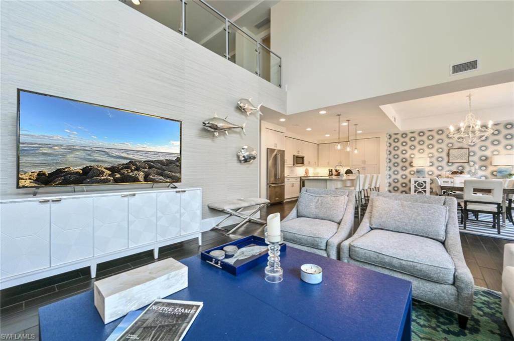 NAPLES SQUARE - Residential Lease