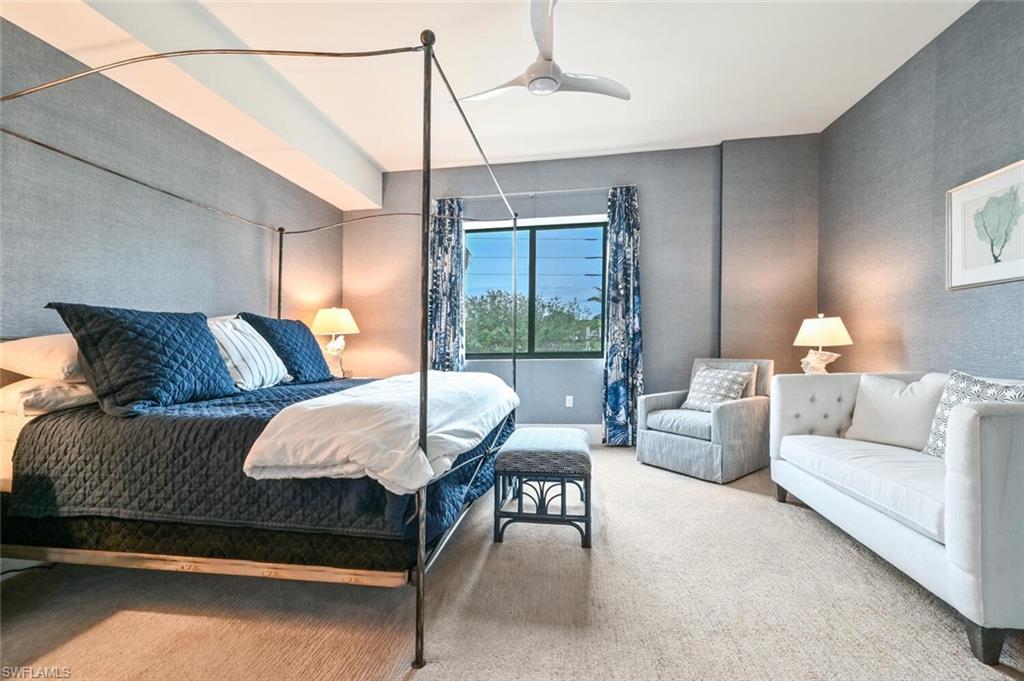 NAPLES SQUARE - Residential Lease