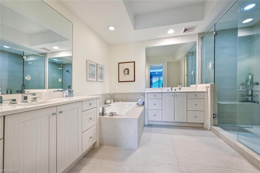 NAPLES SQUARE - Residential Lease