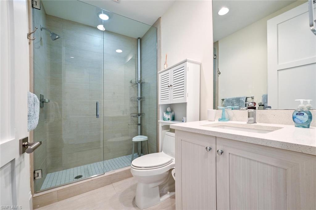 NAPLES SQUARE - Residential Lease