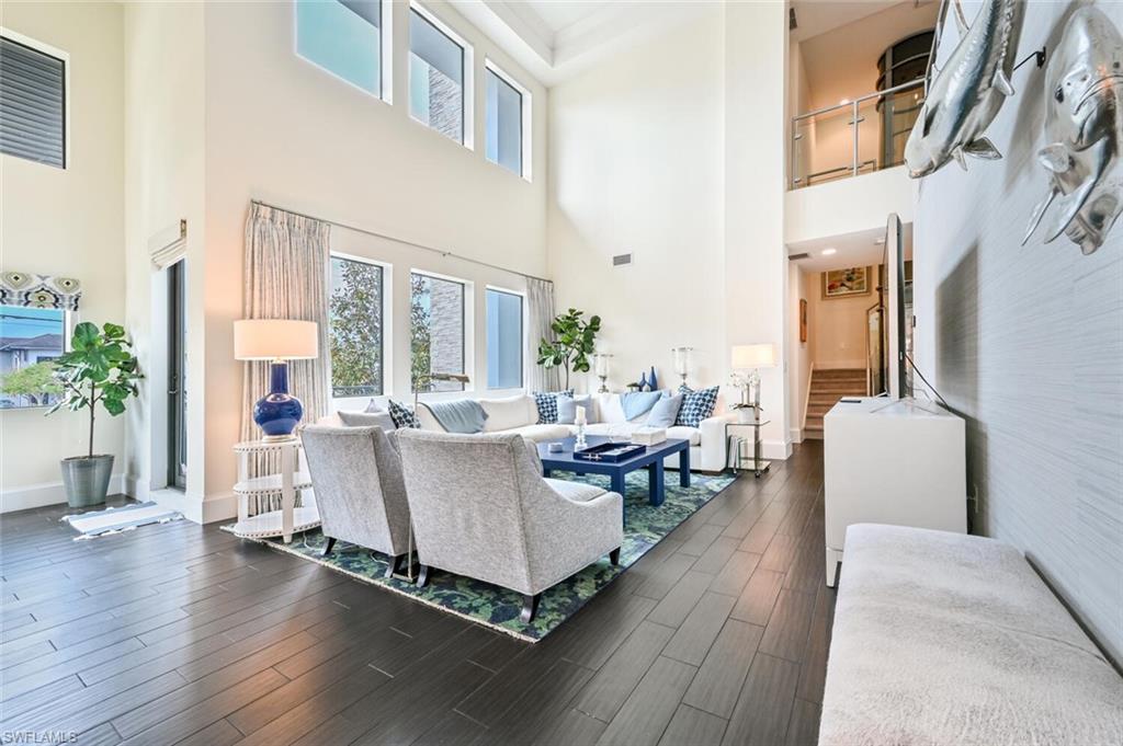 NAPLES SQUARE - Residential Lease