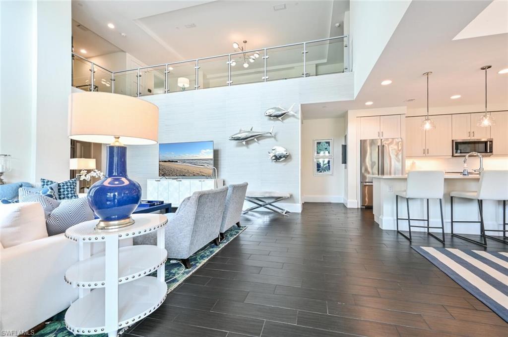 NAPLES SQUARE - Residential Lease