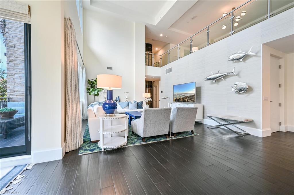 NAPLES SQUARE - Residential Lease