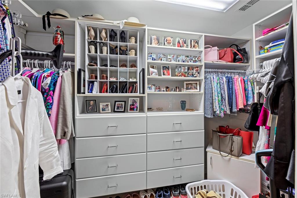 STONEYBROOK - Residential