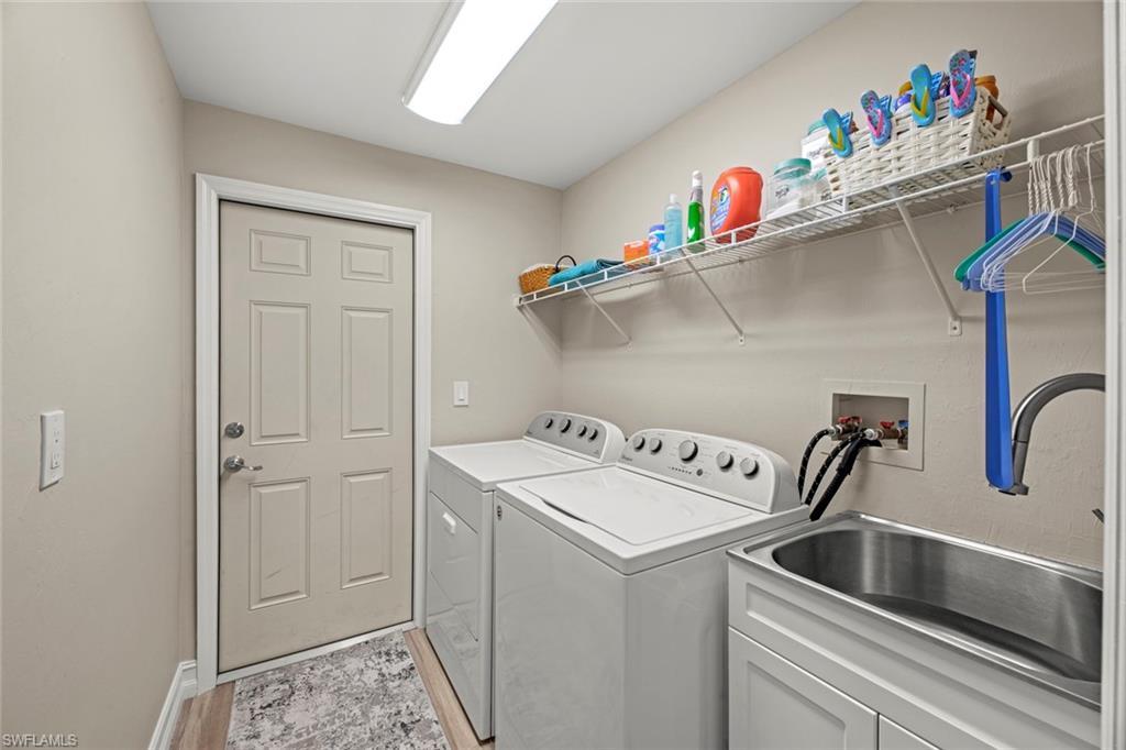 STONEYBROOK - Residential