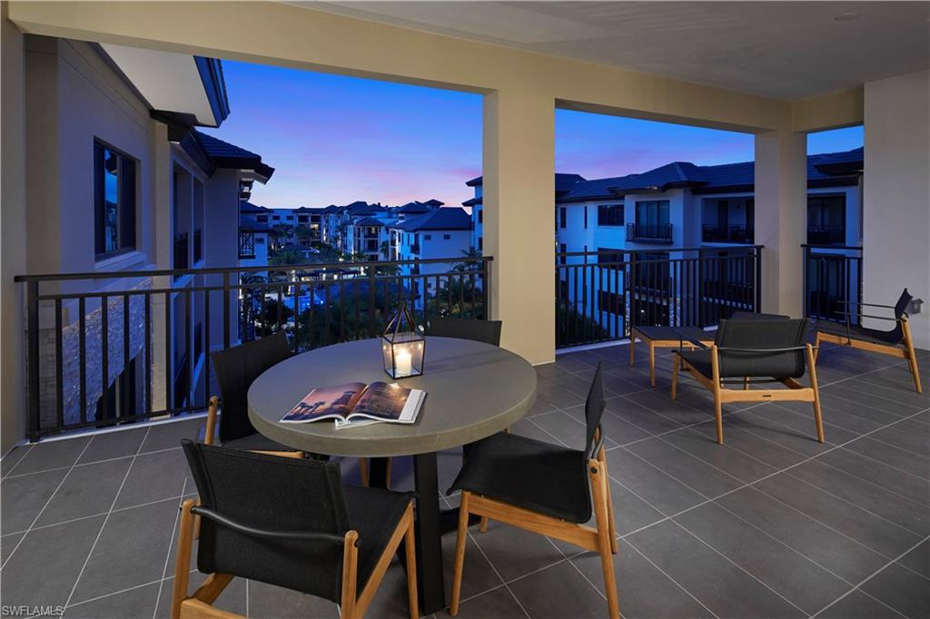 QUATTRO AT NAPLES SQUARE - Residential