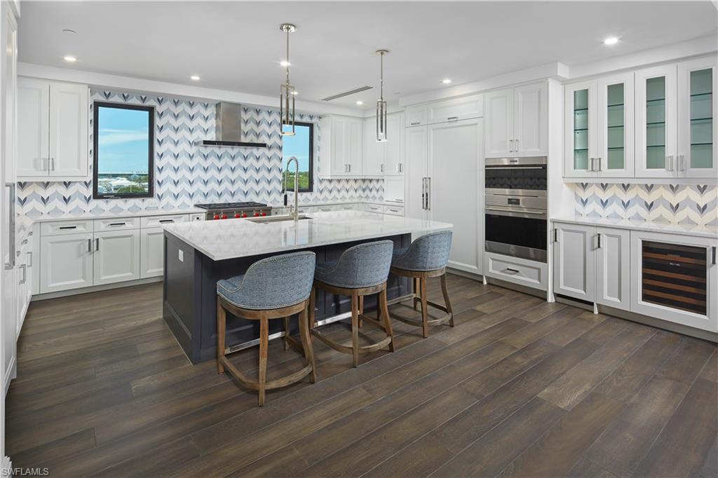 QUATTRO AT NAPLES SQUARE - Residential