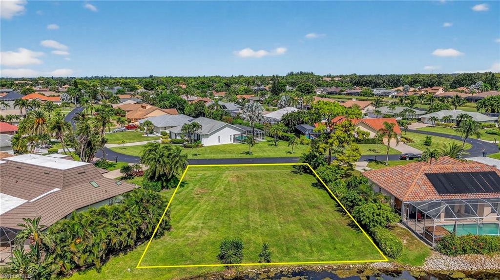 SPANISH WELLS - Land