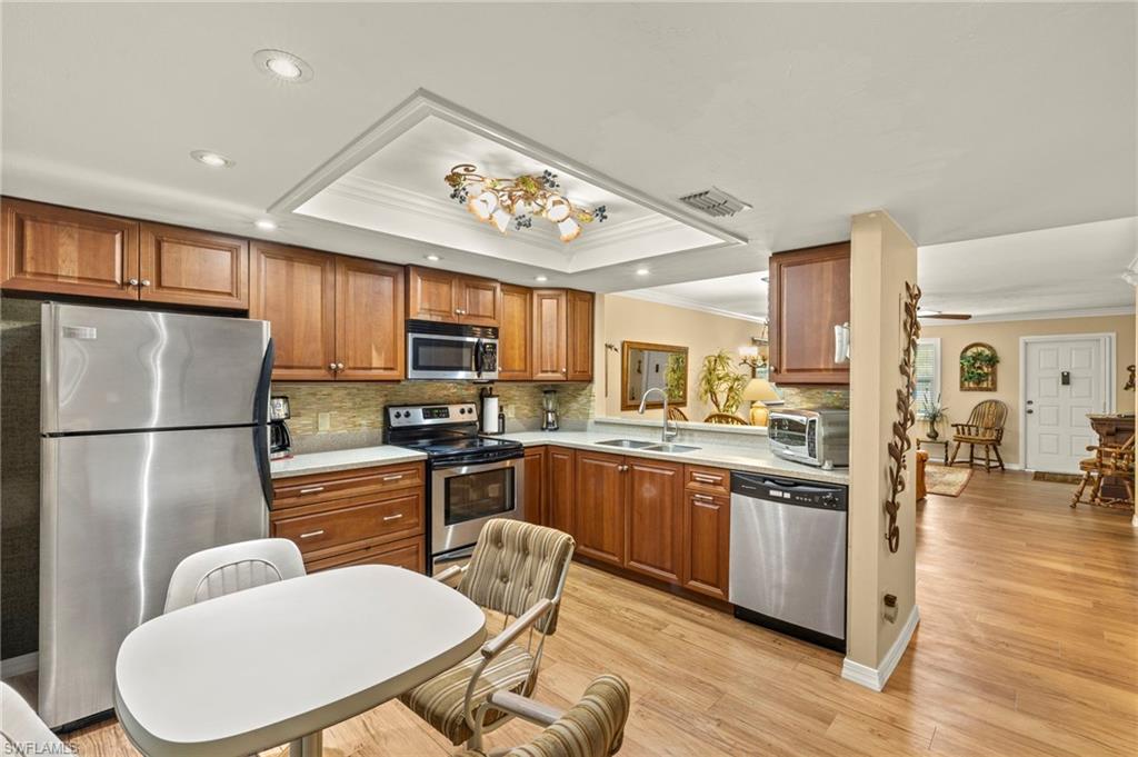 CLUB AT CRYSTAL LAKE CONDOMINIUM - Residential