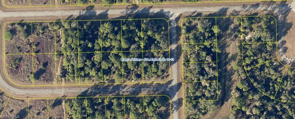 BANYAN VILLAGE - Land