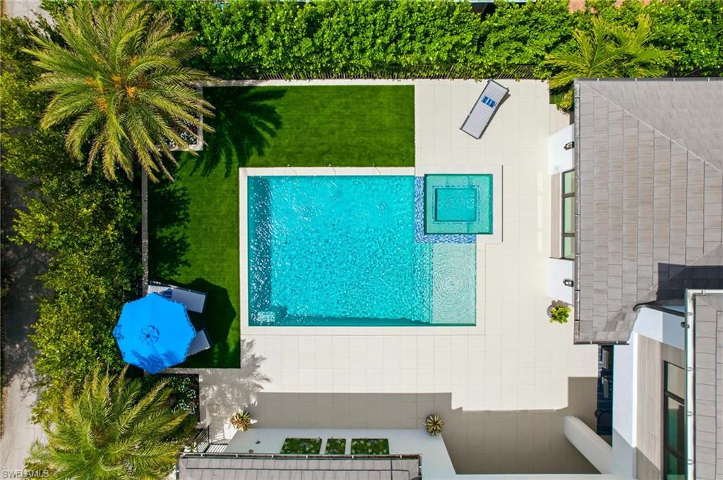 OLDE NAPLES - Residential