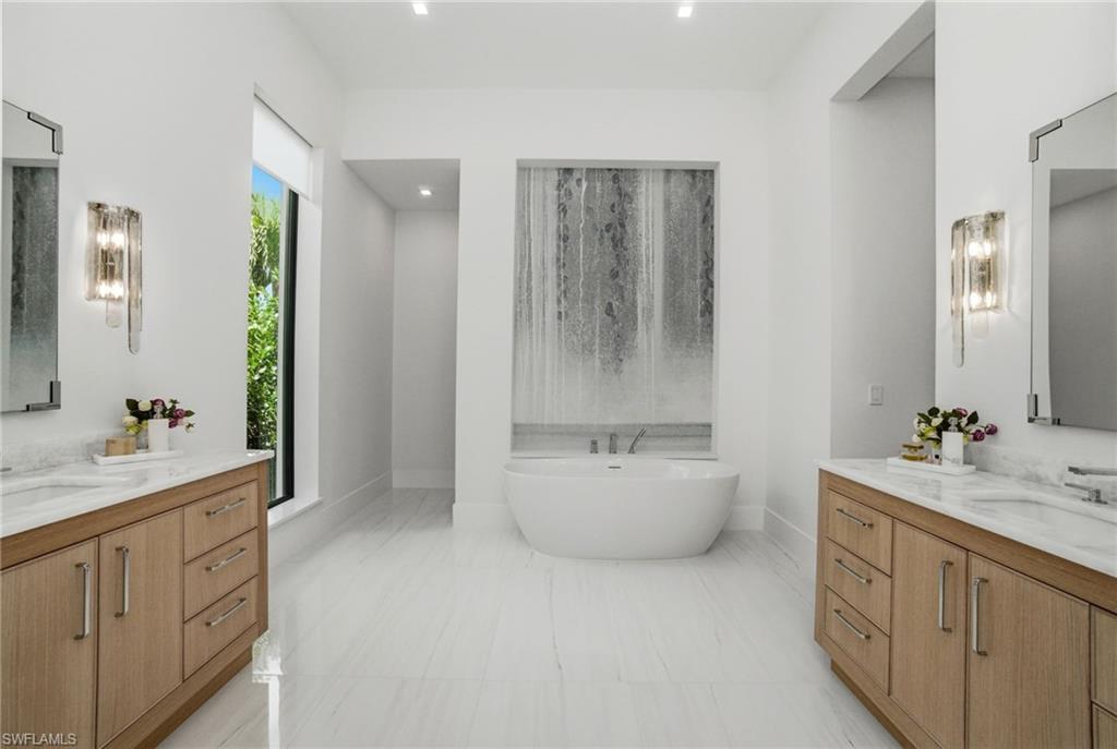 OLDE NAPLES - Residential