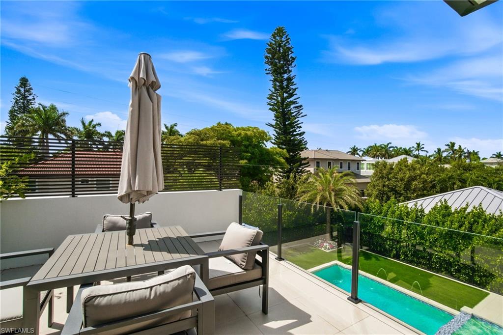 OLDE NAPLES - Residential