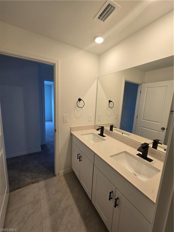 SAVANNA LAKES - Residential