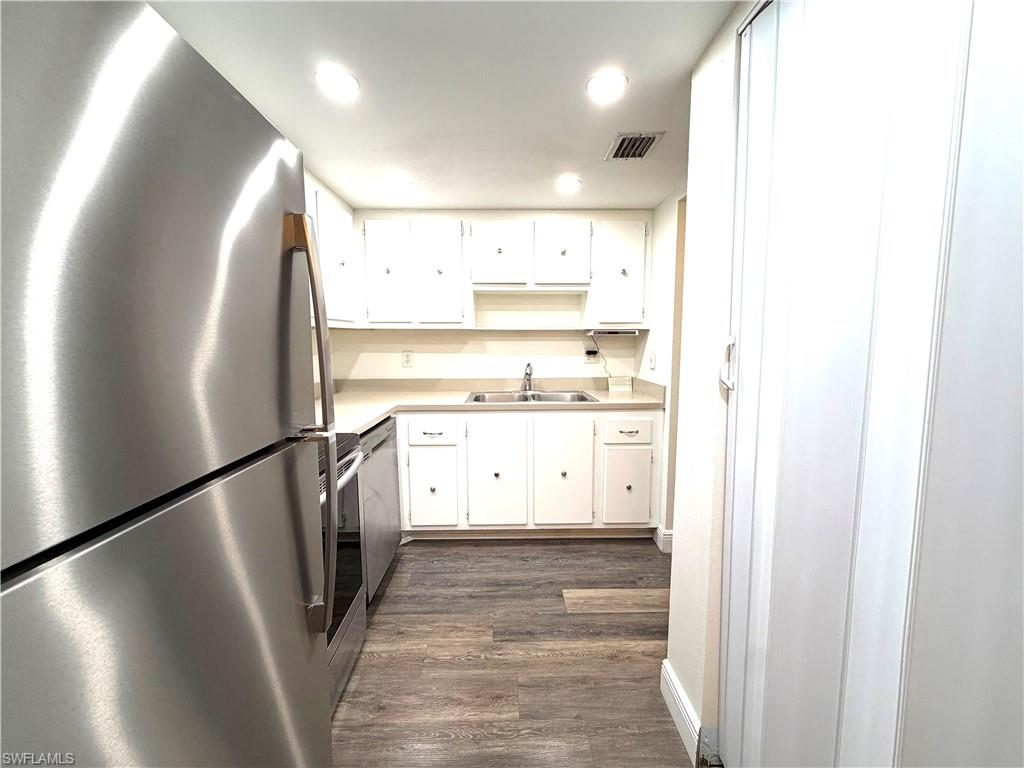 WINDSOR WEST - Residential Lease