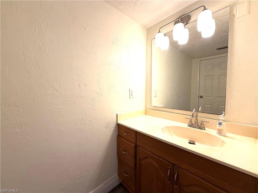 WINDSOR WEST - Residential Lease