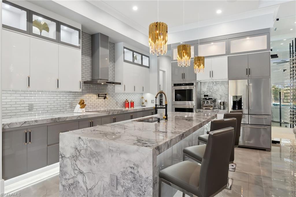 GOLDEN GATE ESTATES - Residential