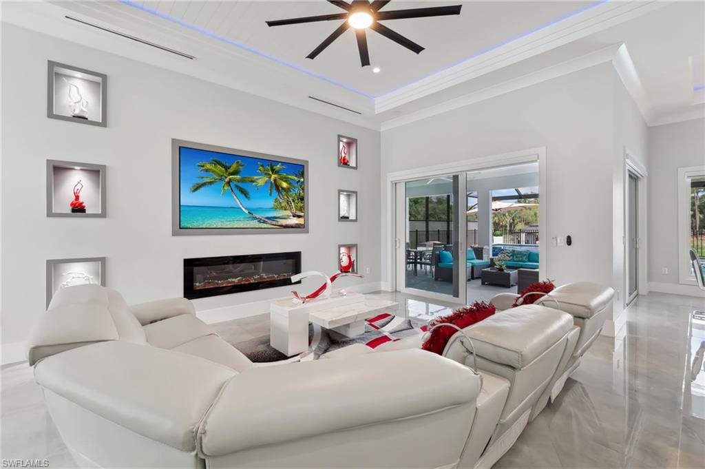 GOLDEN GATE ESTATES - Residential