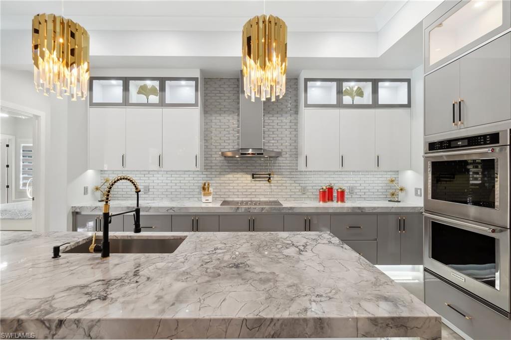 GOLDEN GATE ESTATES - Residential