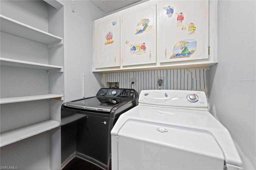 GLADES COUNTRY CLUB - Residential