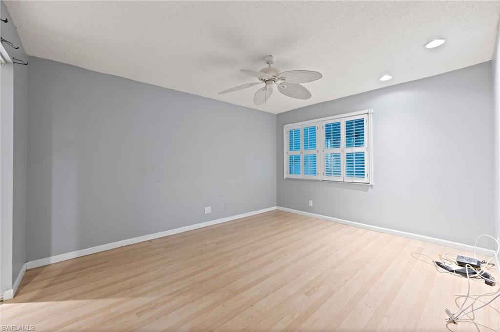 GLADES COUNTRY CLUB - Residential