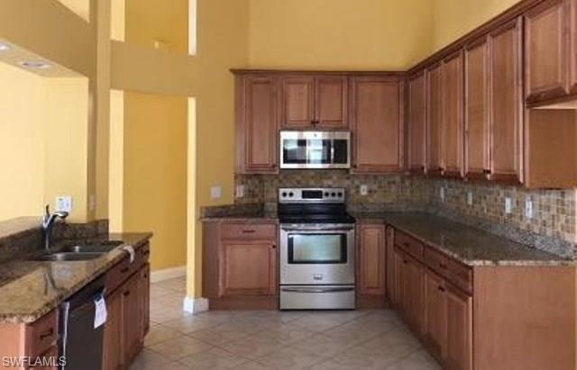 SABAL LAKE - Residential