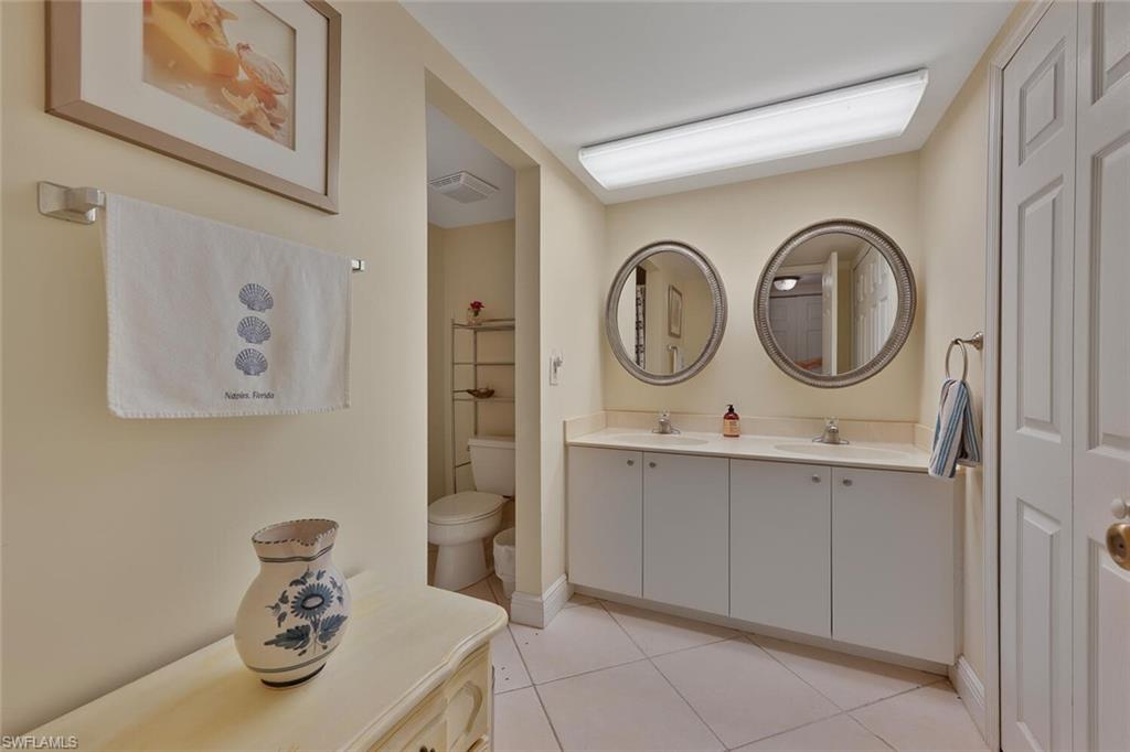 MONTEGO MANOR - Residential