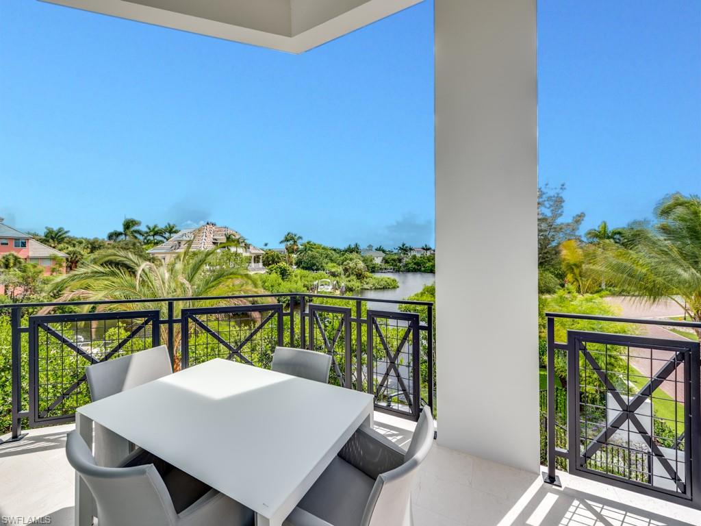 BAYFRONT GARDENS - Residential