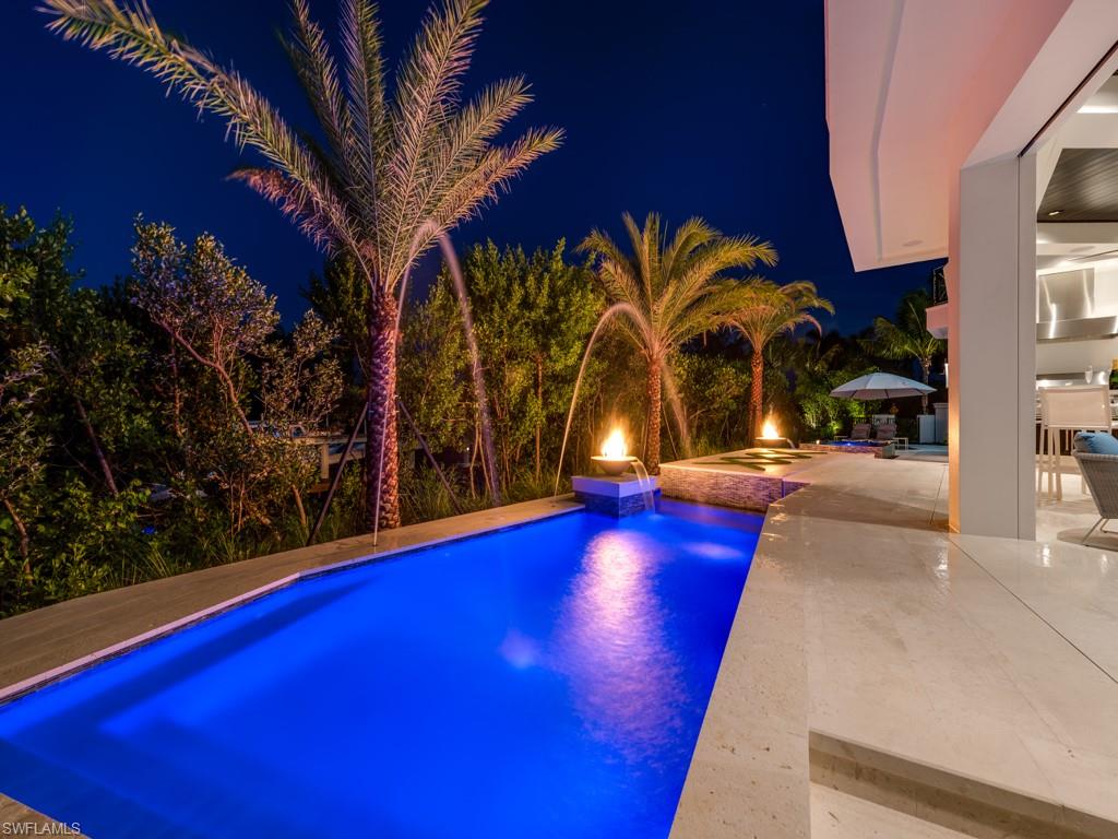 BAYFRONT GARDENS - Residential