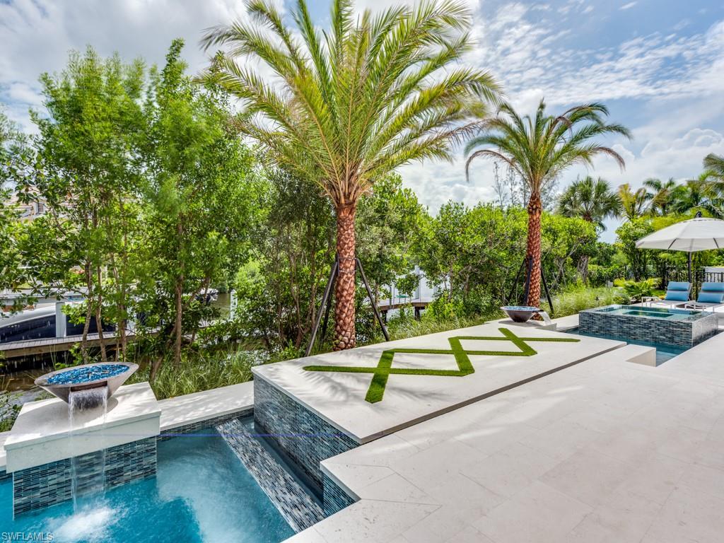 BAYFRONT GARDENS - Residential