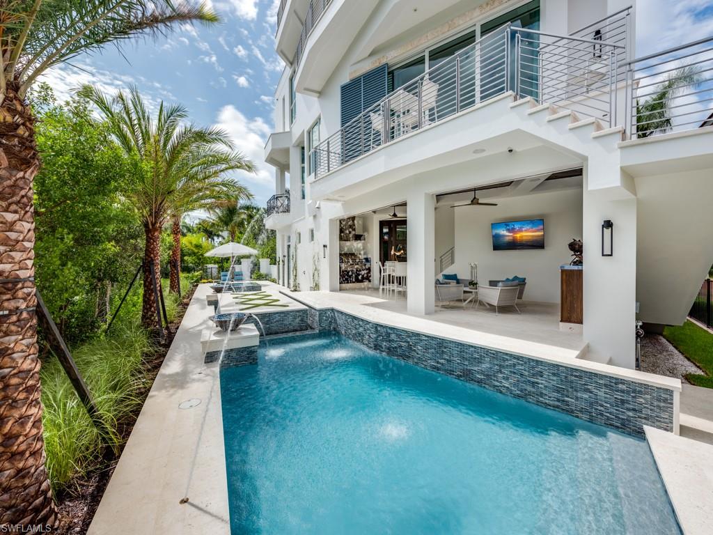 BAYFRONT GARDENS - Residential