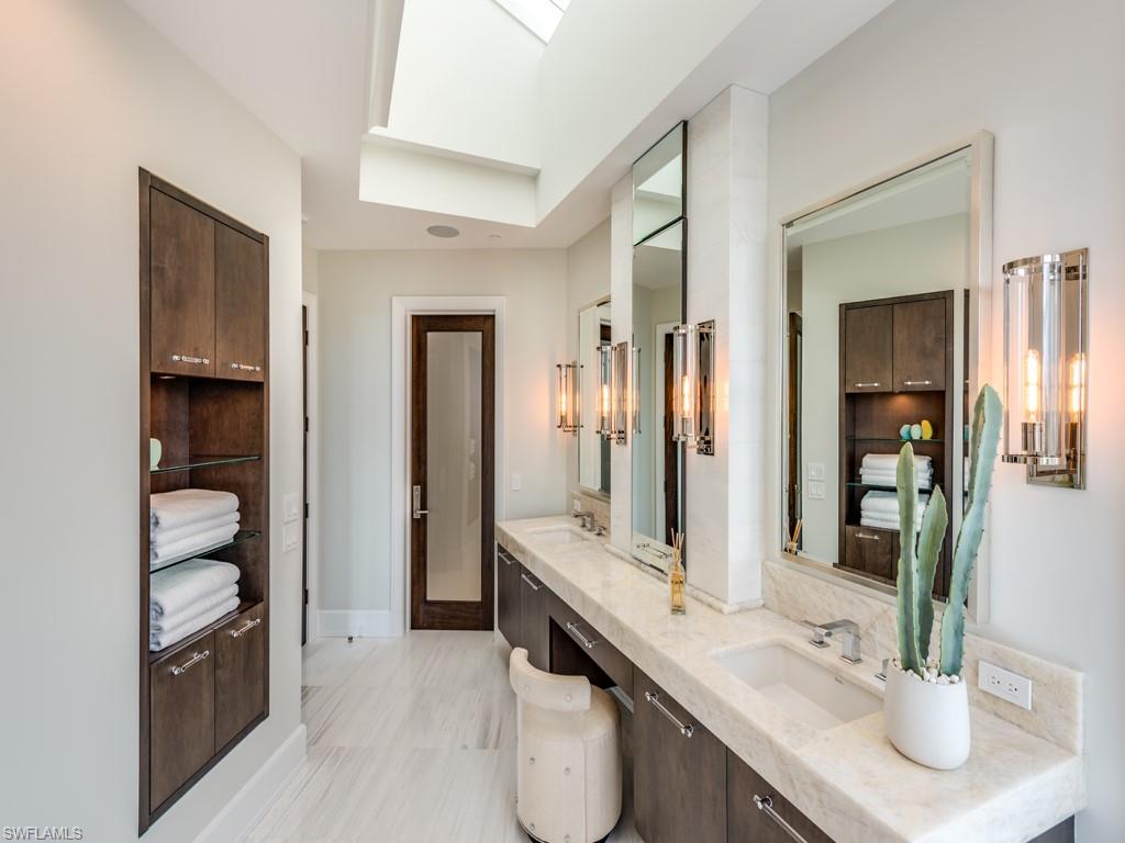 BAYFRONT GARDENS - Residential