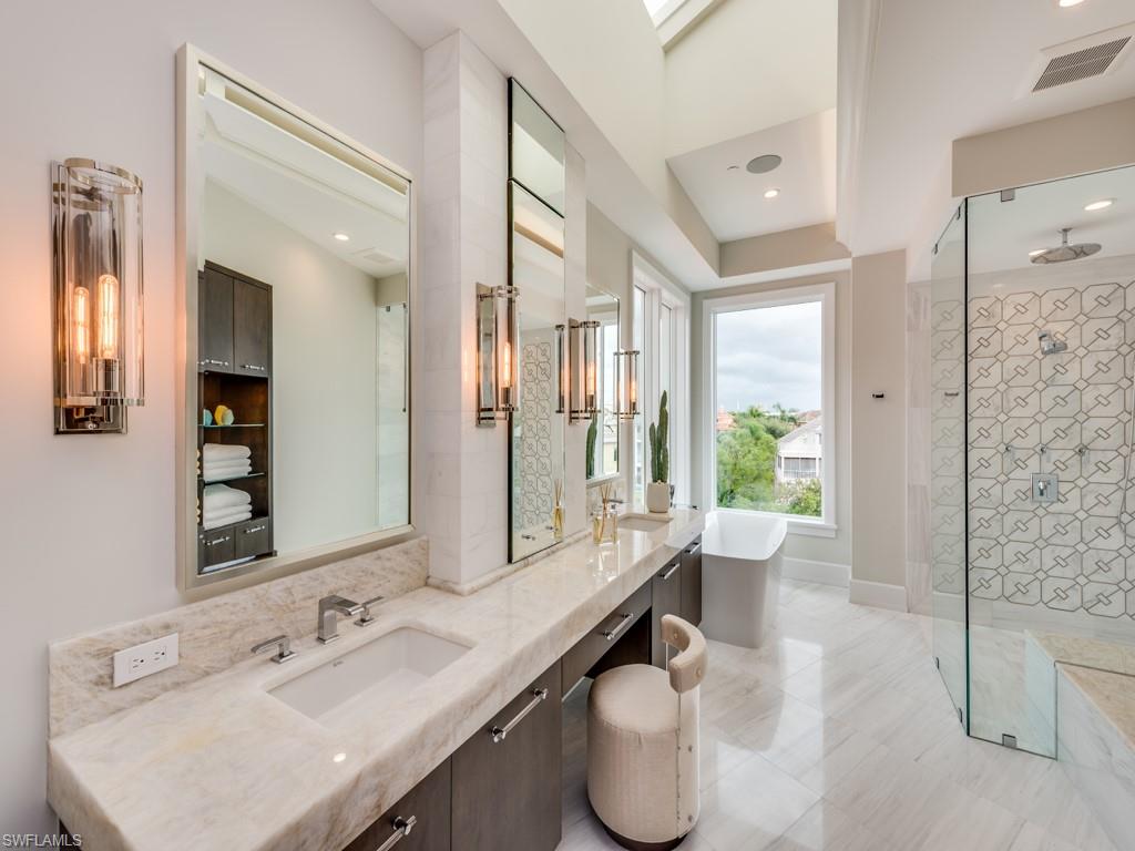 BAYFRONT GARDENS - Residential