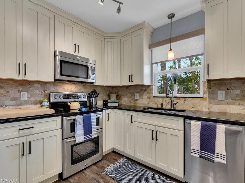 METES AND BOUNDS - Residential