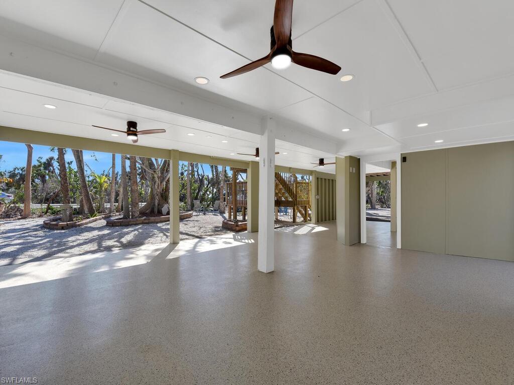 METES AND BOUNDS - Residential