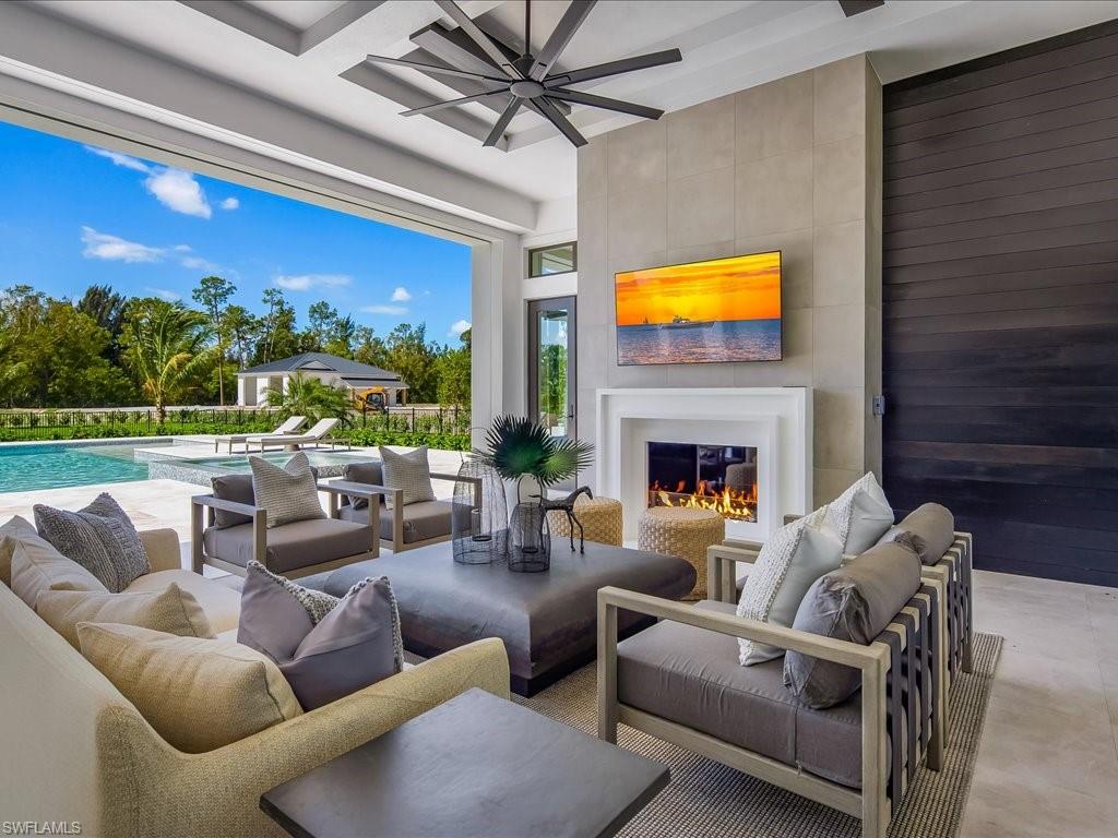 LIVINGSTON WOODS - Residential