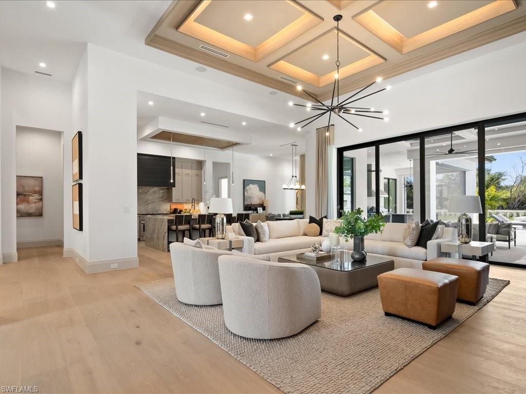 LIVINGSTON WOODS - Residential