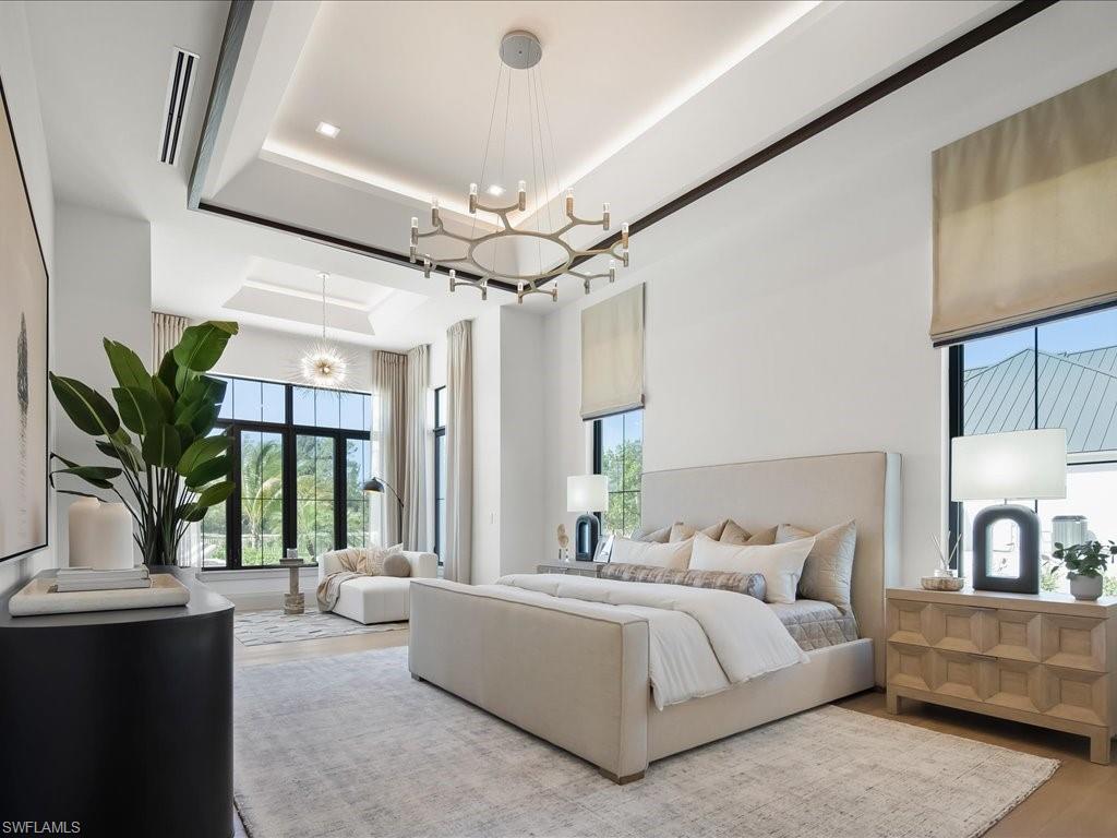 LIVINGSTON WOODS - Residential