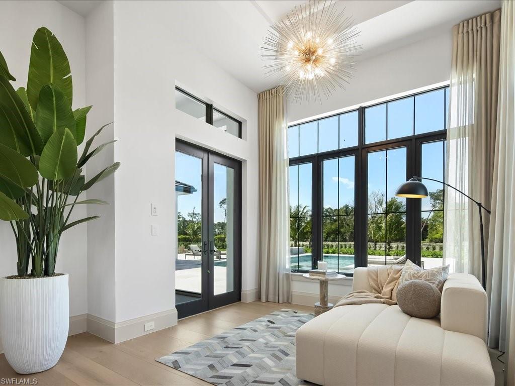 LIVINGSTON WOODS - Residential