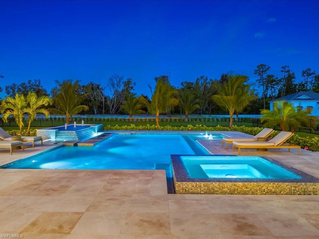 LIVINGSTON WOODS - Residential