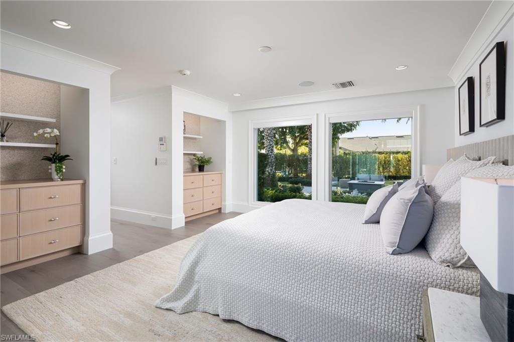 PARK SHORE - Residential