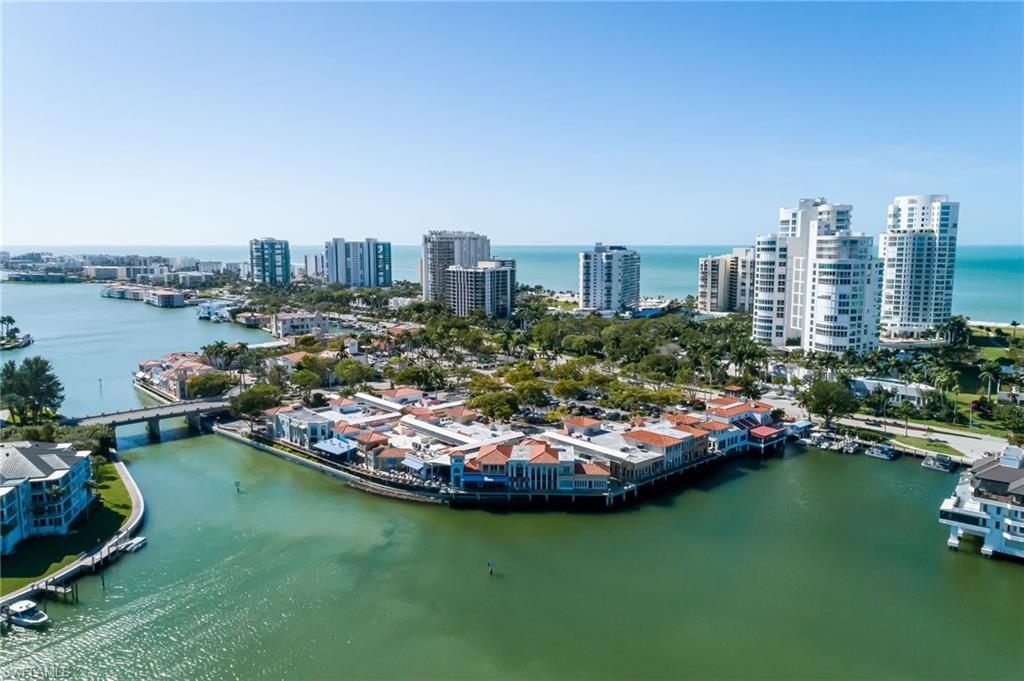 PARK SHORE - Residential