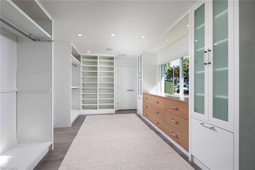 PARK SHORE - Residential