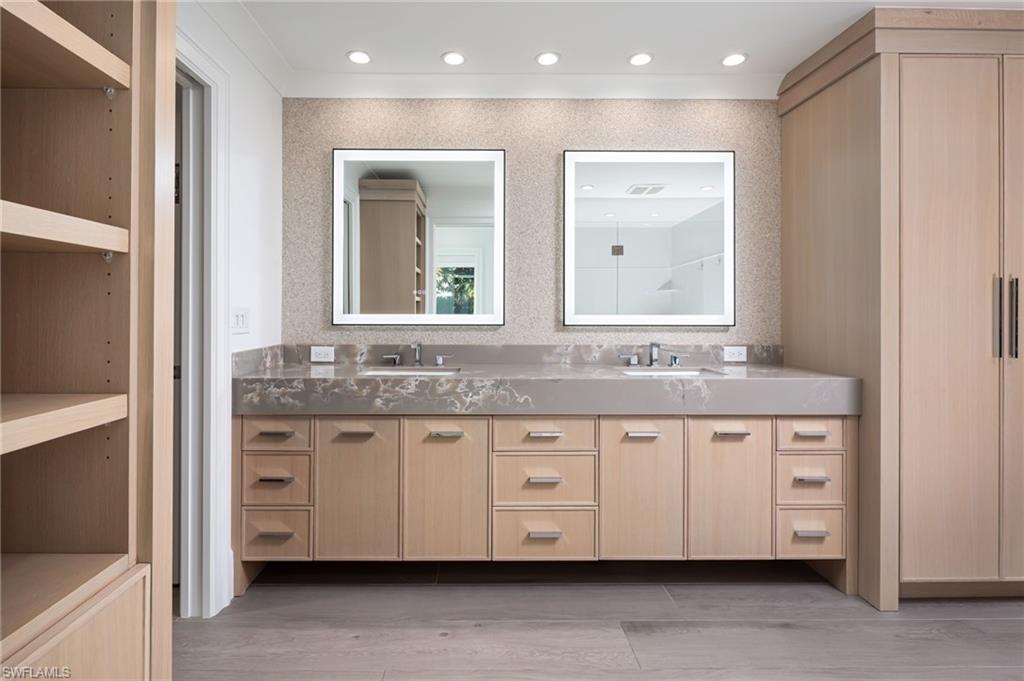 PARK SHORE - Residential