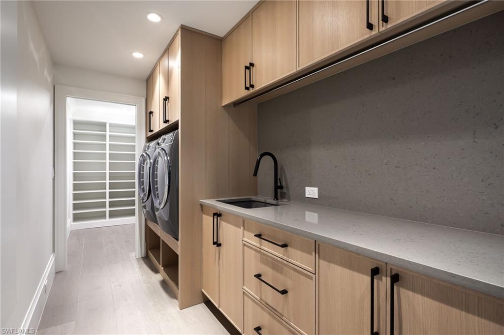 PARK SHORE - Residential