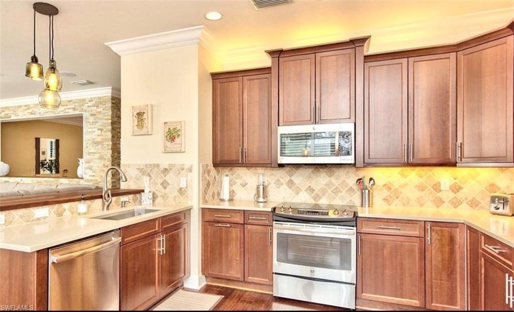 RIVERSTONE - Residential Lease