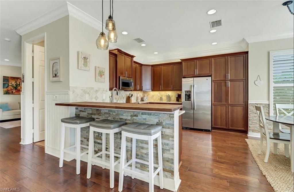 RIVERSTONE - Residential Lease