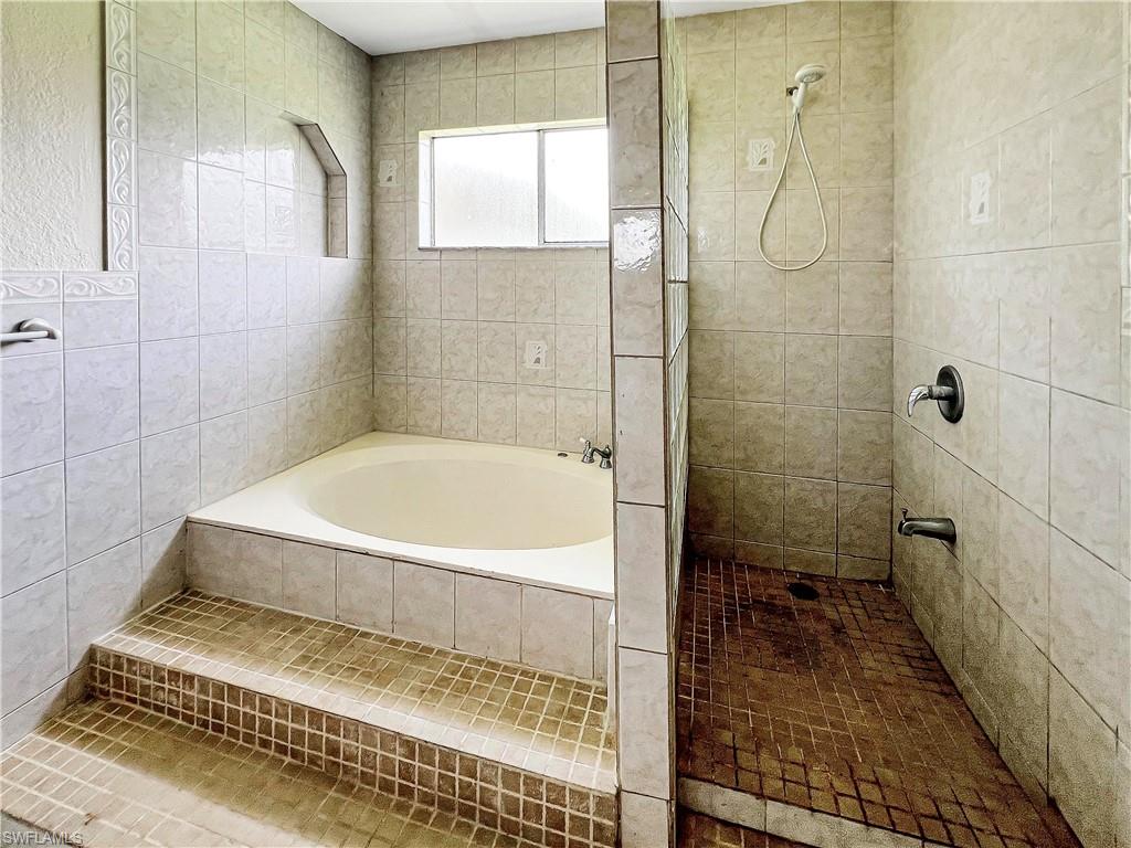 PORT CHARLOTTE - Residential