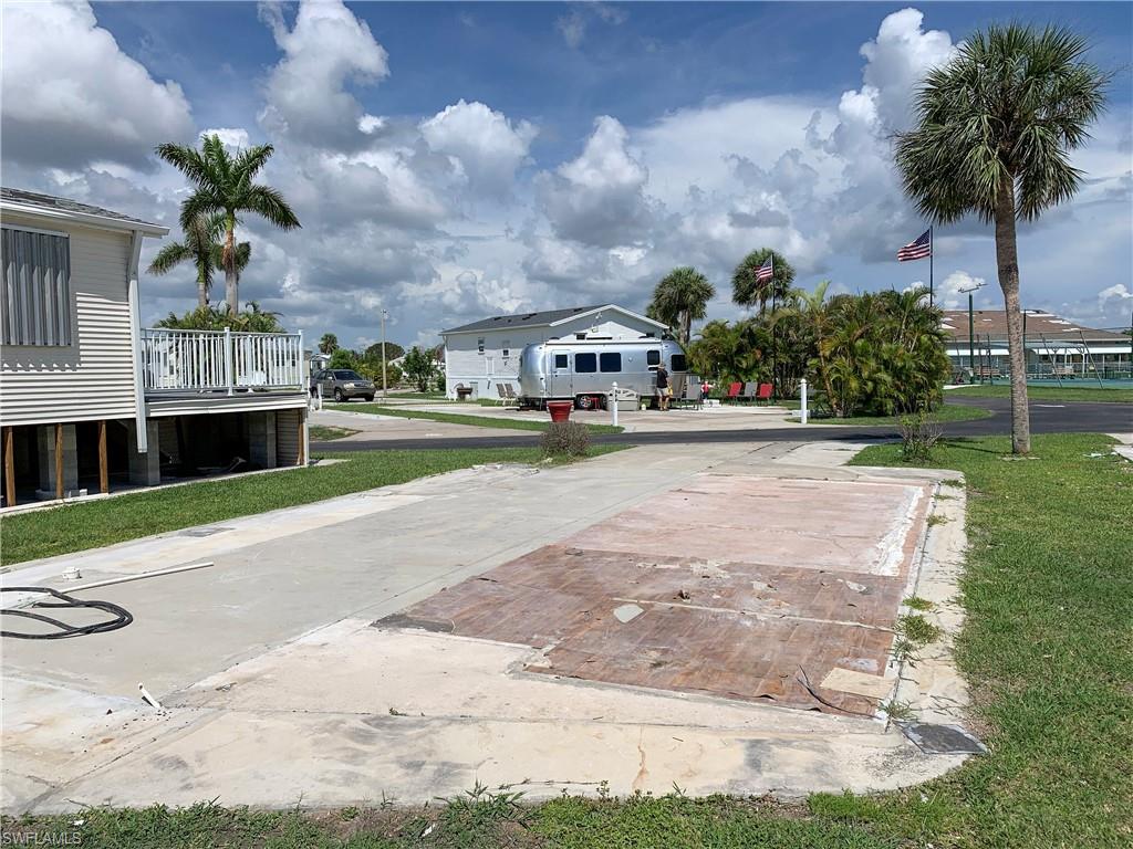 PALMETTO PALMS R V - Land